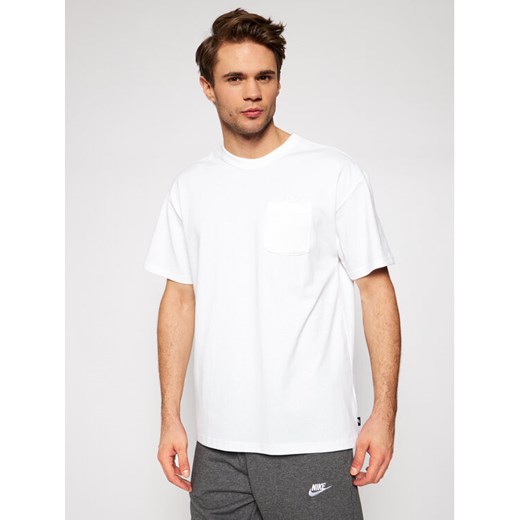 T-Shirt Sportswear Essential DB3249 Biały Loose Fit Nike M promocyjna cena MODIVO