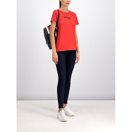 T-Shirt DW0DW06710 Czerwony Regular Fit Tommy Jeans XS promocyjna cena MODIVO