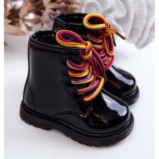 Buty zimowe dziecięce wiązane na zimę