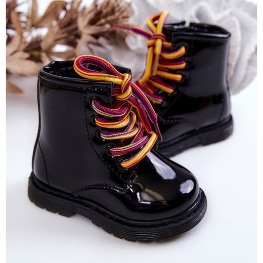 Buty zimowe dziecięce wiązane na zimę