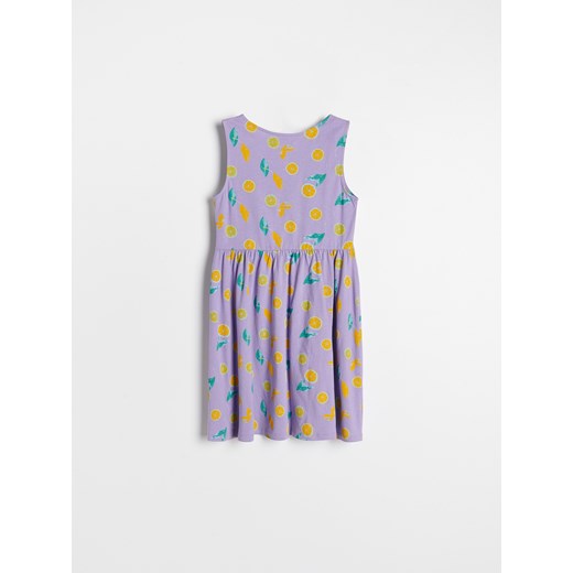 Reserved - Dzianinowa sukienka w owoce - Fioletowy Reserved 140 Reserved