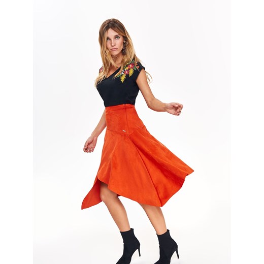 Pomarańczowa spódnica z imitacji zamszu w modnym fasonie Top Secret 42 promocyjna cena Top Secret