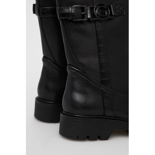 Guess Botki damskie kolor czarny na płaskim obcasie Guess 41 wyprzedaż ANSWEAR.com