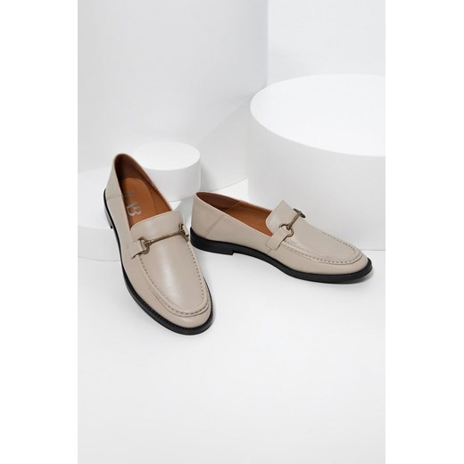 Answear Lab mokasyny skórzane damskie kolor beżowy na płaskim obcasie Answear Lab 39 ANSWEAR.com