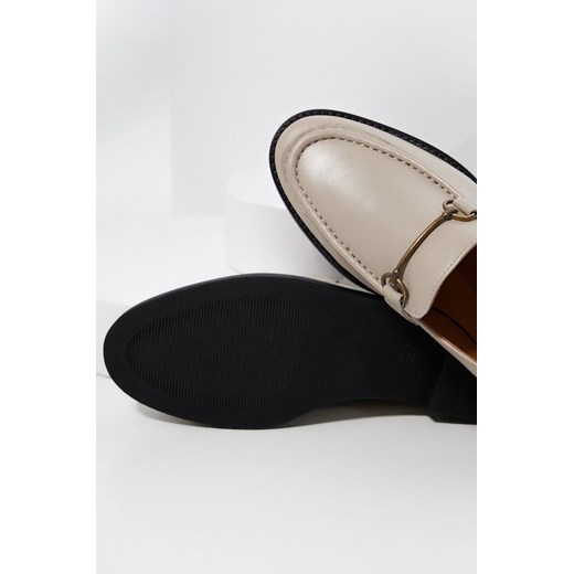 Answear Lab mokasyny skórzane damskie kolor beżowy na płaskim obcasie Answear Lab 41 ANSWEAR.com