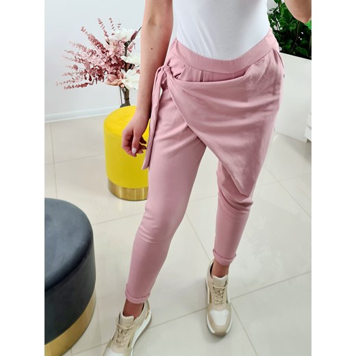 Spodnie Przekładane Wiązane z Boku Pudrowy róż Madelinefashion OS madelinefashion.pl