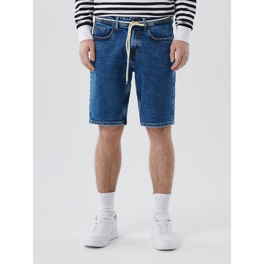Cropp - Niebieskie jeansowe szorty comfort - Niebieski Cropp 36 Cropp