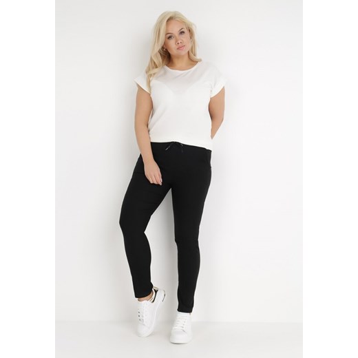 Czarne Spodnie Actoreia 4XL Born2be Odzież