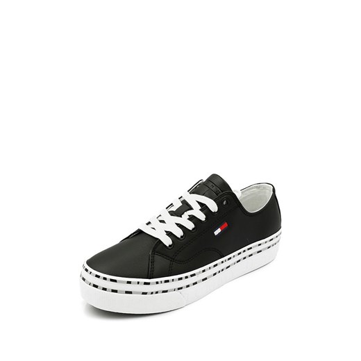 Skórzane sneakersy w kolorze czarno-białym Tommy Jeans 37 promocyjna cena Limango Polska