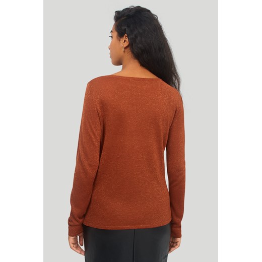Dopasowany sweter z połyskującą nitką Greenpoint 40 wyprzedaż Greenpoint.pl