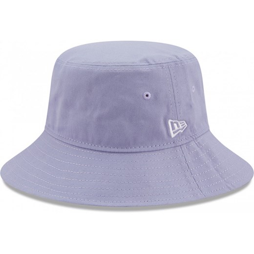 Damski kapelusz bucket hat NEW ERA WMNS NE ESSENTIAL BUCKET - niebieski ze sklepu Sportstylestory.com w kategorii Kapelusze damskie - zdjęcie 136104975