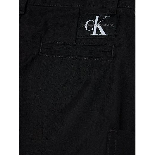 Calvin Klein Jeans Szorty materiałowe Technical Pocket IB0IB00792 Czarny Regular 4Y okazja MODIVO