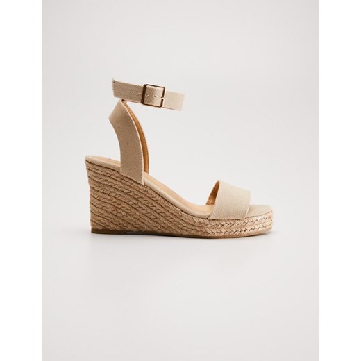 Sandały SANDAS Off White 39 Diverse 41 promocyjna cena Diverse Outlet