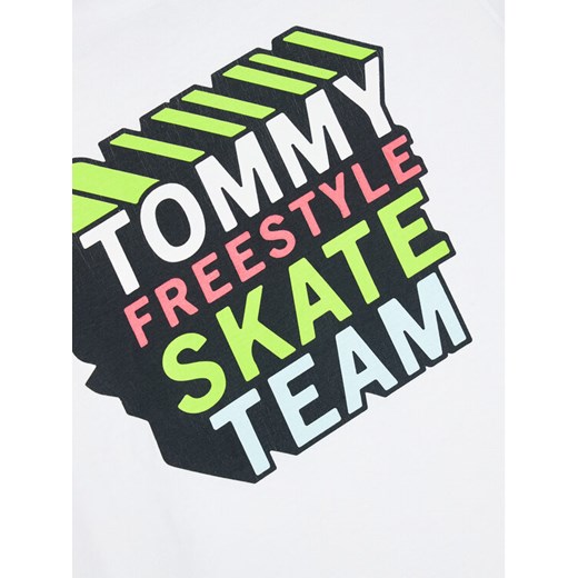 Tommy Hilfiger T-Shirt Cool Logo Tee KB0KB06520 D Biały Regular Fit Tommy Hilfiger 10Y okazyjna cena MODIVO