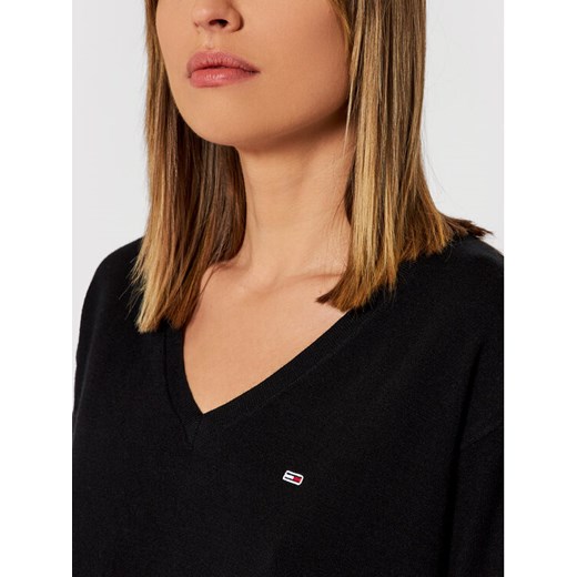 Tommy Jeans Sweter Essential DW0DW10996 Czarny Relaxed Fit Tommy Jeans S wyprzedaż MODIVO