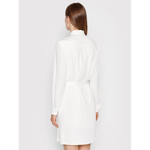 Calvin Klein Sukienka koszulowa K20K203785 Biały Regular Fit Calvin Klein 40 MODIVO