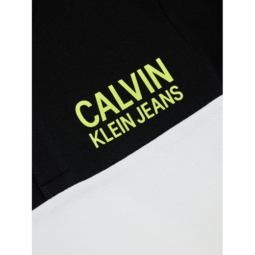 Calvin Klein Jeans Polo IB0IB00825 Czarny Regular Fit 10Y promocyjna cena MODIVO