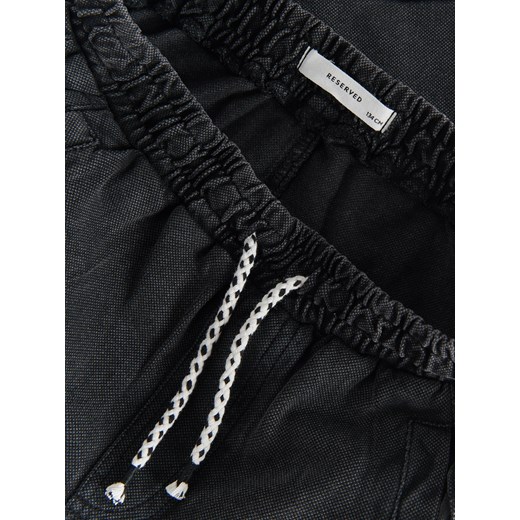 Reserved - Dresowe spodnie z przeszyciami - Czarny Reserved 164 Reserved