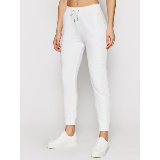 Calvin Klein Jeans Spodnie dresowe J20J215551 Biały Regular Fit M MODIVO promocyjna cena
