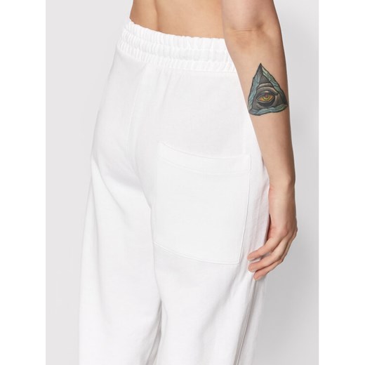 United Colors Of Benetton Spodnie dresowe 3J68P0509 Biały Regular Fit United Colors Of Benetton L okazja MODIVO