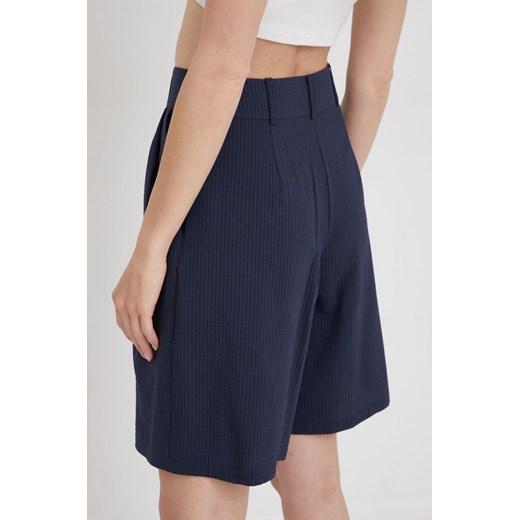 Armani Exchange szorty damskie kolor granatowy gładkie high waist Armani Exchange 42 ANSWEAR.com