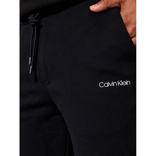 Calvin Klein Spodnie dresowe Logo K10K107267 Czarny Regular Fit Calvin Klein XL MODIVO wyprzedaż