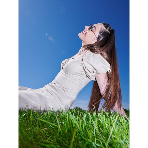 Cropp - Minisukienka z bufiastymi rękawami - Kremowy Cropp XL Cropp