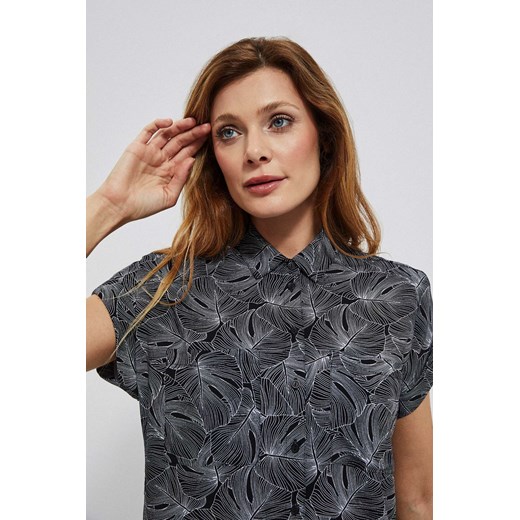 Koszula z wiskozy z roślinnym printem ze sklepu Moodo.pl w kategorii Koszule damskie - zdjęcie 139685267