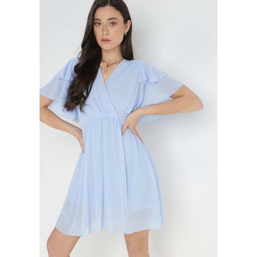 Jasnoniebieska Sukienka Theselle ze sklepu Born2be Odzież w kategorii Sukienki - zdjęcie 139859767