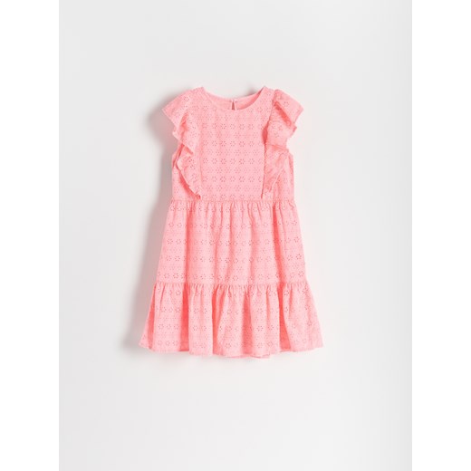 Reserved - Ażurowa sukienka z falbanami - Różowy Reserved 158 Reserved