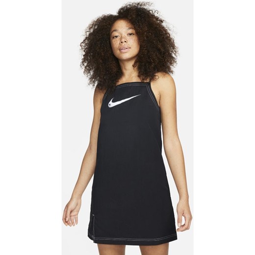 Damska sukienka z tkaniny na cienkich ramiączkach Nike Sportswear Swoosh - Czerń Nike S Nike poland