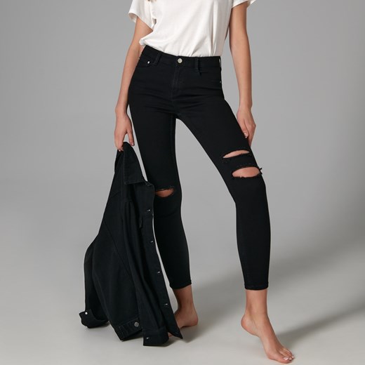 Sinsay - Jeansy skinny mid waist - Czarny Sinsay 32 Sinsay