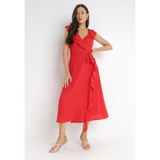 Czerwona Sukienka Mellothee ze sklepu Born2be Odzież w kategorii Sukienki - zdjęcie 141375659