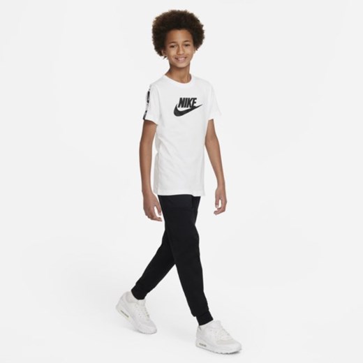 T-shirt dla dużych dzieci (chłopców) Nike Sportswear Repeat - Biel Nike XL Nike poland