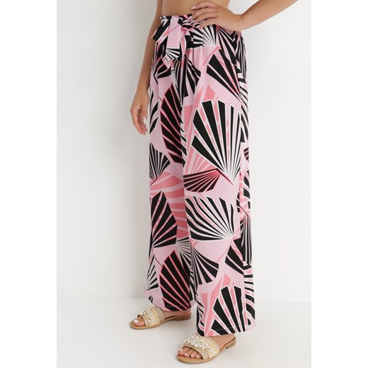 Różowe Spodnie Ison ze sklepu Born2be Odzież w kategorii Spodnie damskie - zdjęcie 141713575