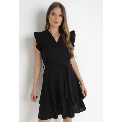 Czarna Sukienka Kopertowa z Falbankami i Wiązaniem Dalim ze sklepu Born2be Odzież w kategorii Sukienki - zdjęcie 141826297