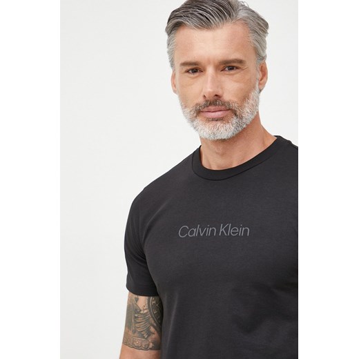 Calvin Klein t-shirt bawełniany kolor czarny z aplikacją Calvin Klein M ANSWEAR.com