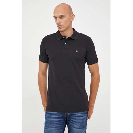 United Colors of Benetton polo bawełniane kolor czarny gładki ze sklepu ANSWEAR.com w kategorii T-shirty męskie - zdjęcie 141990607