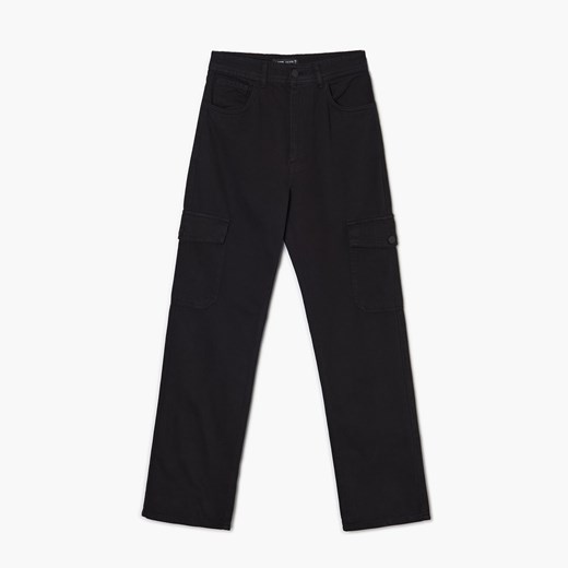 Cropp - Jeansy straight z kieszeniami cargo - Czarny Cropp 42 Cropp wyprzedaż