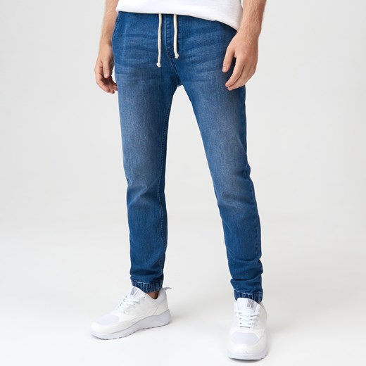 Sinsay - Jeansy jogger - Niebieski Sinsay 34 Sinsay