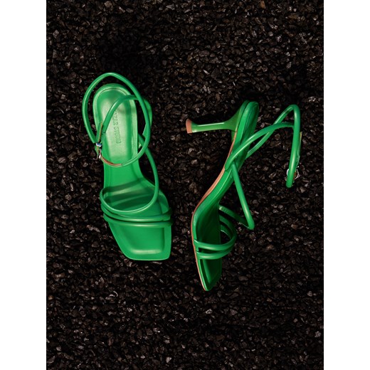 Zielone sandały z kwadratowym noskiem Kazar 41 Kazar wyprzedaż