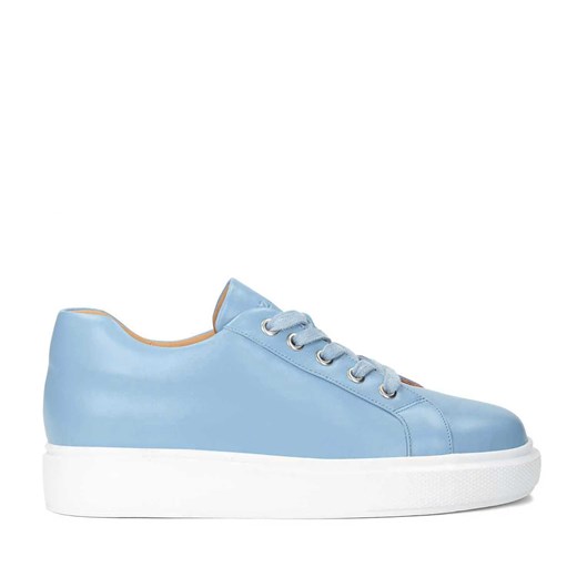 Błękitne skórzane sneakersy damskie na białej podeszwie Kazar 39 promocja Kazar