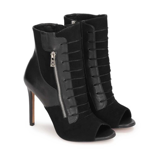 Czarne botki peep toe ozdobione sznurowaniem i suwakiem Kazar 35 wyprzedaż Kazar