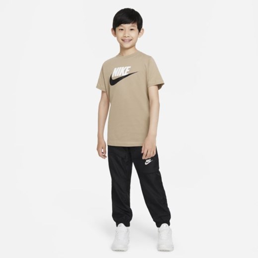 Bawełniany T-shirt dla dużych dzieci Nike Sportswear - Brązowy Nike XS Nike poland