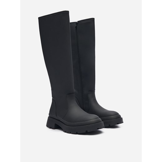 Kalosze z imitacji skóry na masywnej podeszwie czarna - Czarny House 41 House