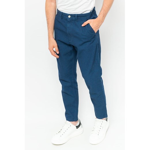 spodnie męskie calvin klein jeans j30j311529 ciemnogranatowe ze sklepu Royal Shop w kategorii Spodnie męskie - zdjęcie 142834966