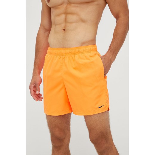 Nike szorty kąpielowe kolor pomarańczowy ze sklepu ANSWEAR.com w kategorii Kąpielówki - zdjęcie 142877428
