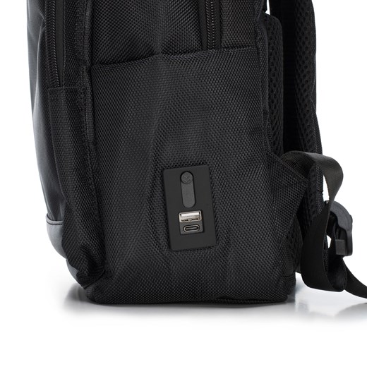 Męski plecak na laptopa 15,6” z dużymi kieszeniami Wittchen okazyjna cena WITTCHEN