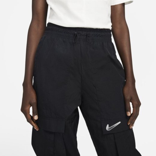 Damskie spodnie z tkaniny ze średnim stanem Nike Sportswear Swoosh - Czerń Nike XL Nike poland