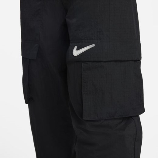 Damskie spodnie z tkaniny ze średnim stanem Nike Sportswear Swoosh - Czerń Nike M Nike poland